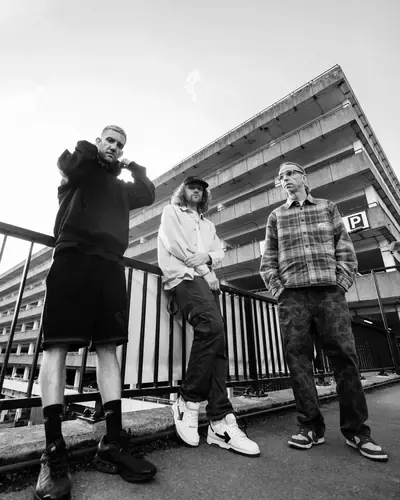 Born On Road, press photo