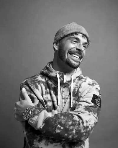 Turno, press photo
